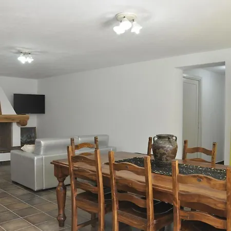 Casa Oggiano كاستيلساردو