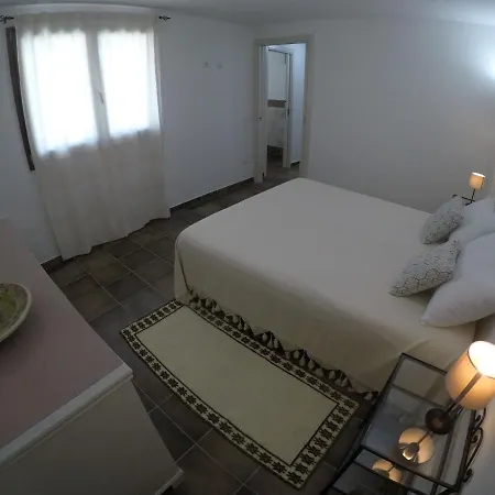 شقة Casa Oggiano كاستيلساردو